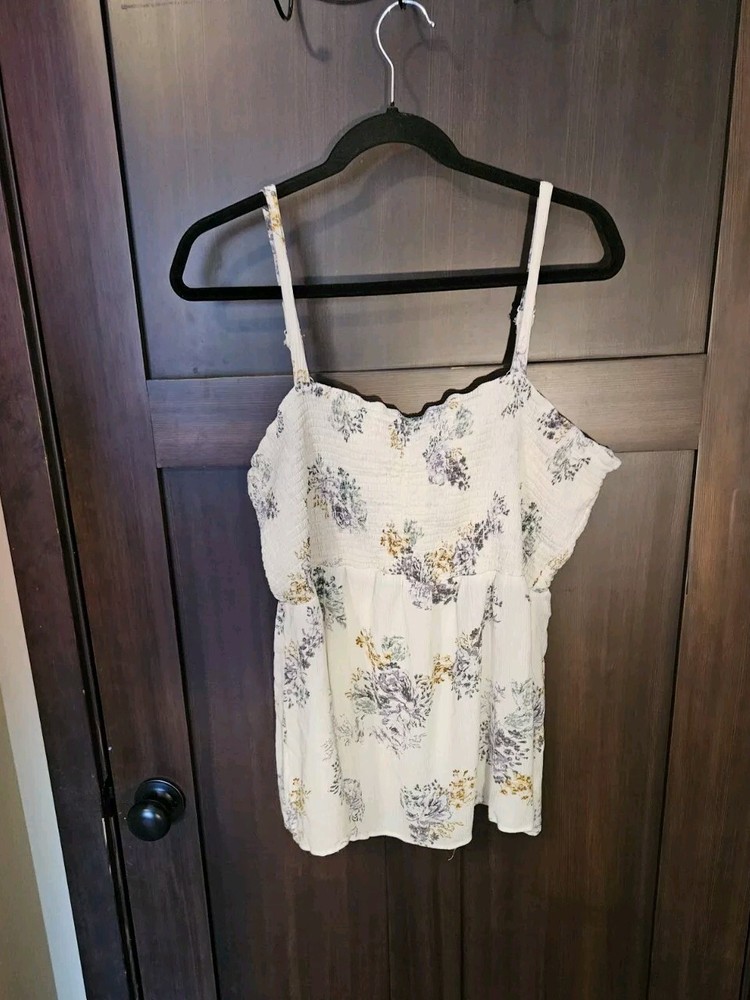 EUC Women's Plus Maurices White Boho Floral Sleeveless Tank Top Blouse Size 2X