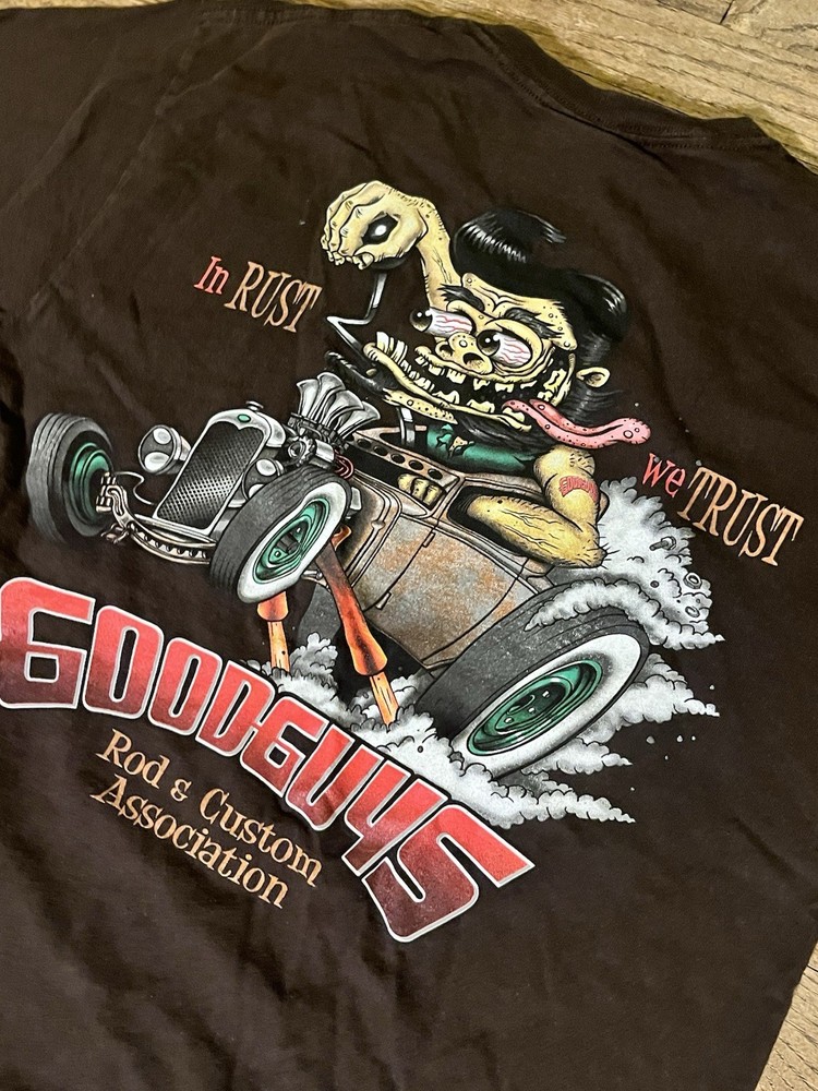 Good Guys Brown Graphic Print T-Shirt Men's Size Medium FAST SHIPPING