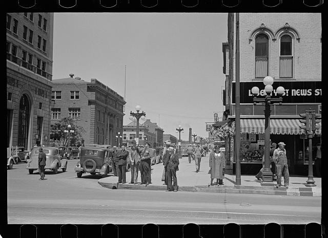 Photo:Peoria Illinois 1938 Main Street Street Scene Sign Crowd Autos