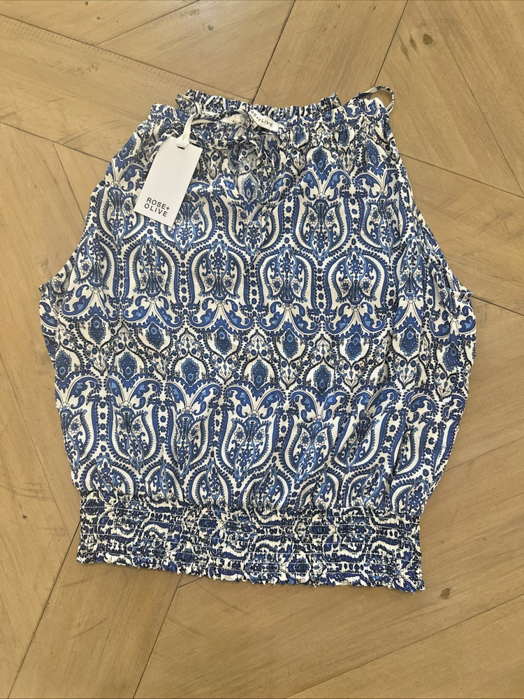 NWT Rose & Olive Women's Sleeveless Top Blue/White Keyhole/Elastic Neckline Sz M