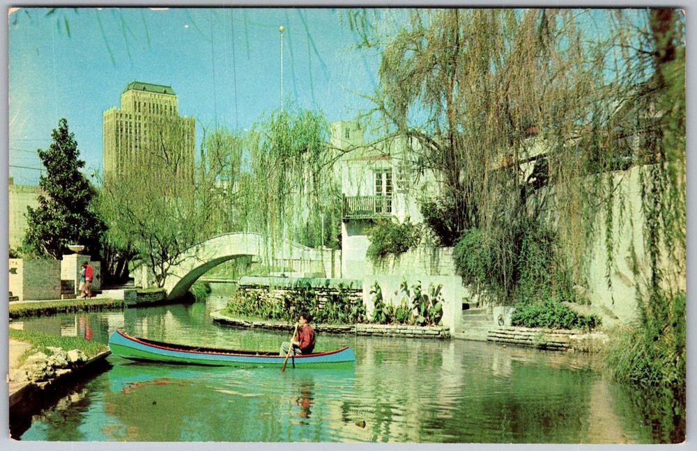 Vtg Postcard River Walk Gondola San Antonio, TX 1950s