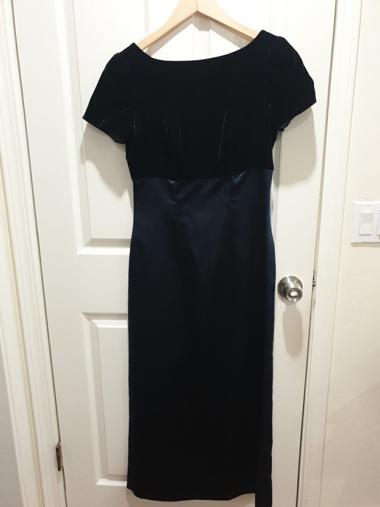 Watters & Watters Velvet & Satin MaxiDress Navy Blue Sz 6 Evening Gown Prom Grad