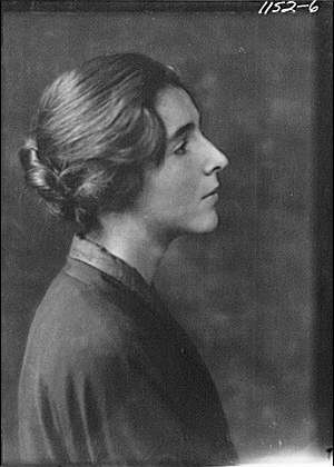 Photo:Clark,Estelle,Miss,portrait photographs,women,Arnold Genthe,1915