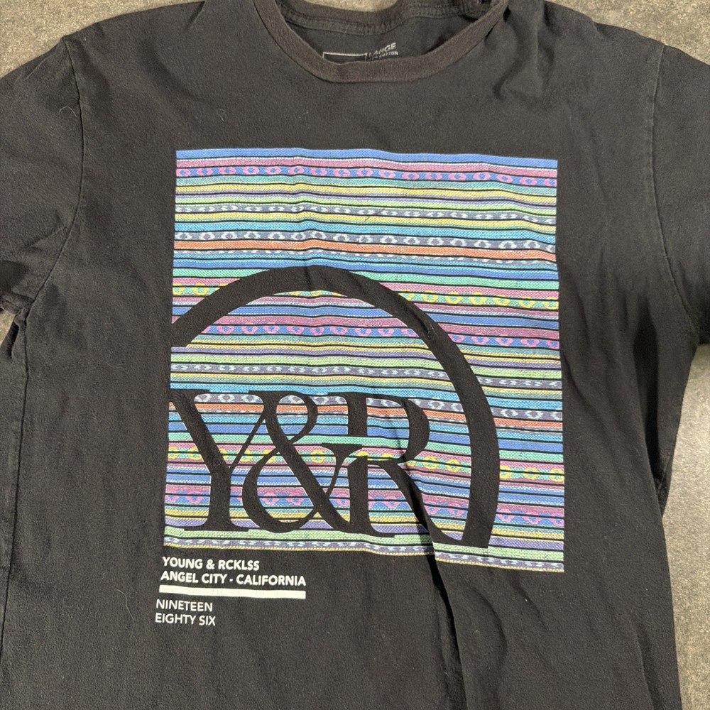 Young And Reckless Black T-Shirt Colorful Graphic Short Sleeve Men's Large