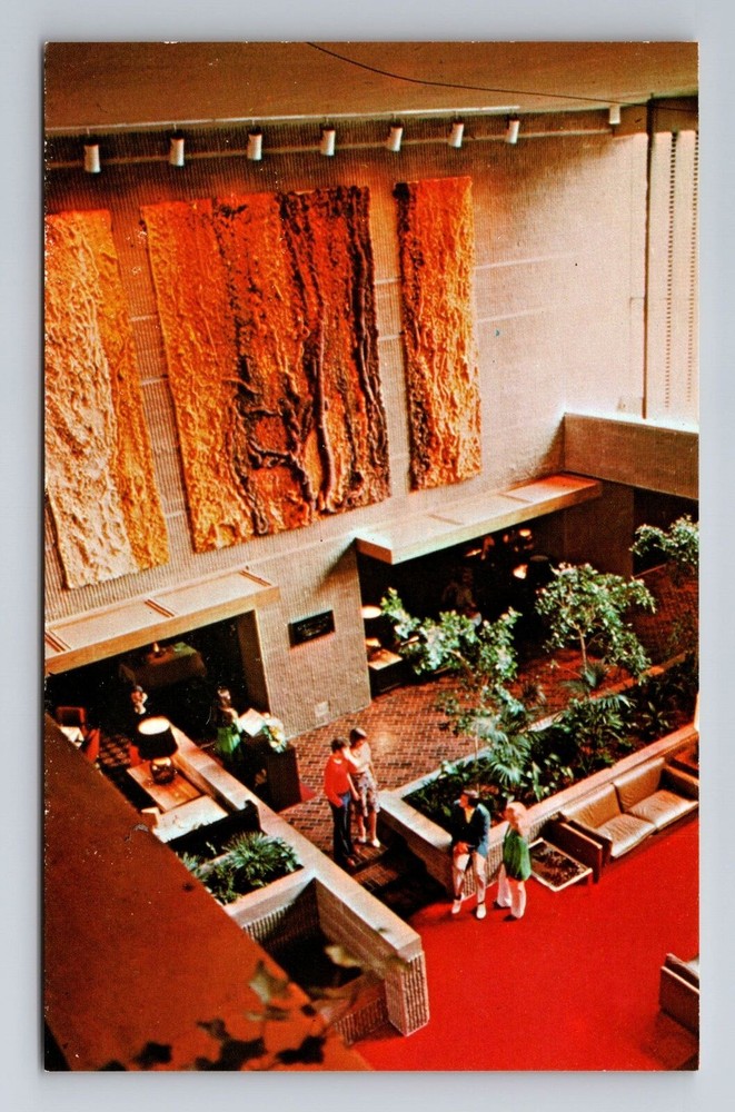 Corning NY-New York, Corning Hilton Inn, Advertisement Souvenir Vintage Postcard