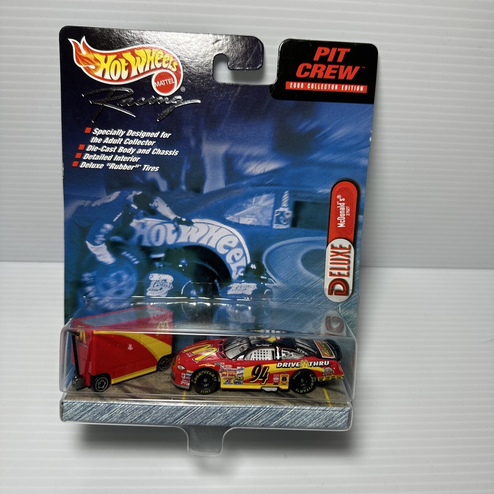 Hot Wheels 2000 Racing Pit Crew #55 Square D C35 Collector Edition