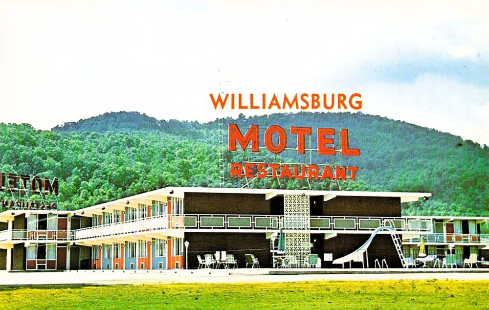 Williamsburg KY Kentucky Motel Restaurant Cumberland College Vtg Postcard G50