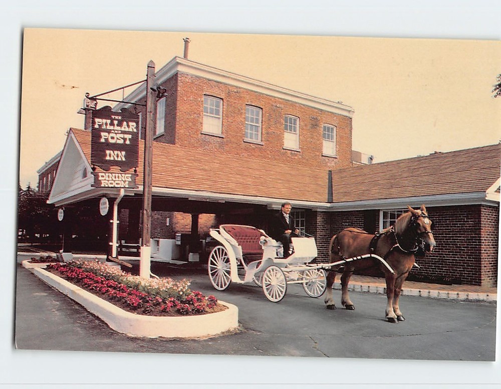 Postcard Pillar & Post Inn Niagara-On-The-Lake Ontario Canada