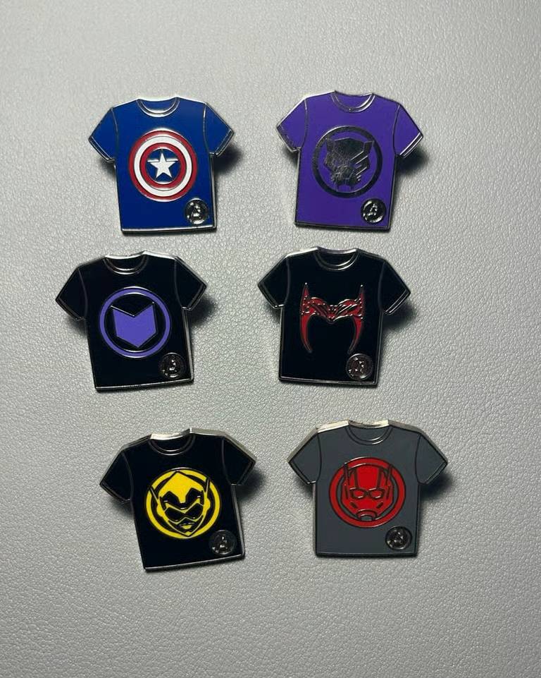 Disney WDW Marvel Avengers Superheroes T-Shirts & Trading Pin Set