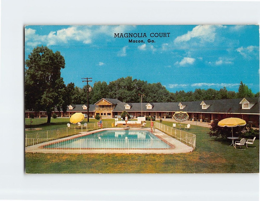 Postcard Magnolia Court Macon Georgia USA