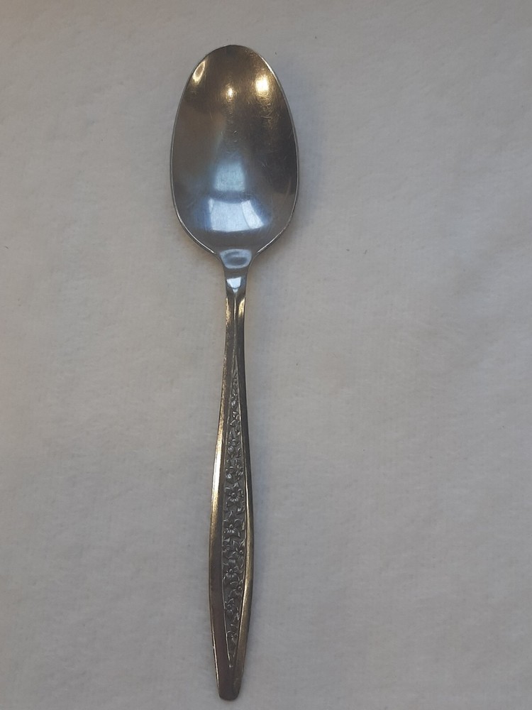 Superior Stainless Steel Flatware Petal Lane Dinner Spoon Replacement Flatware