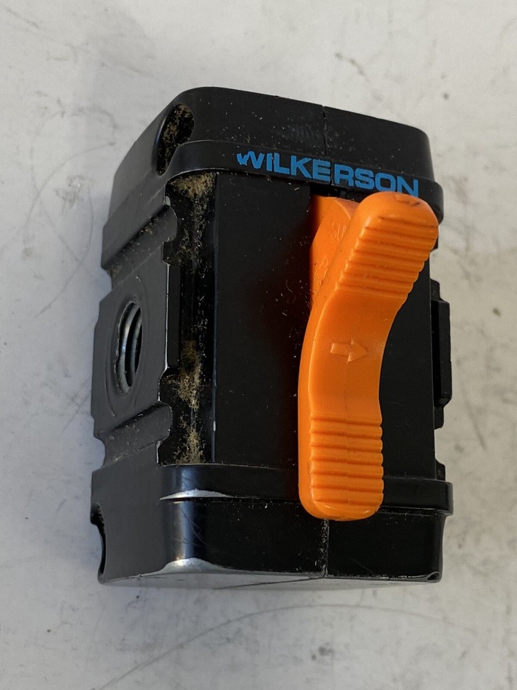 Wilkerson Pneumatic Safety Lockout Valve V08-02-0000 | 150 PSIG | 150 F