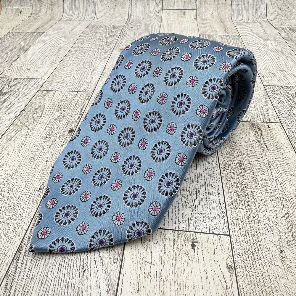 Ermenegildo Zegna 100% Silk Tie Blue Floral Design Italy 59 3/4”L Classic Luxury