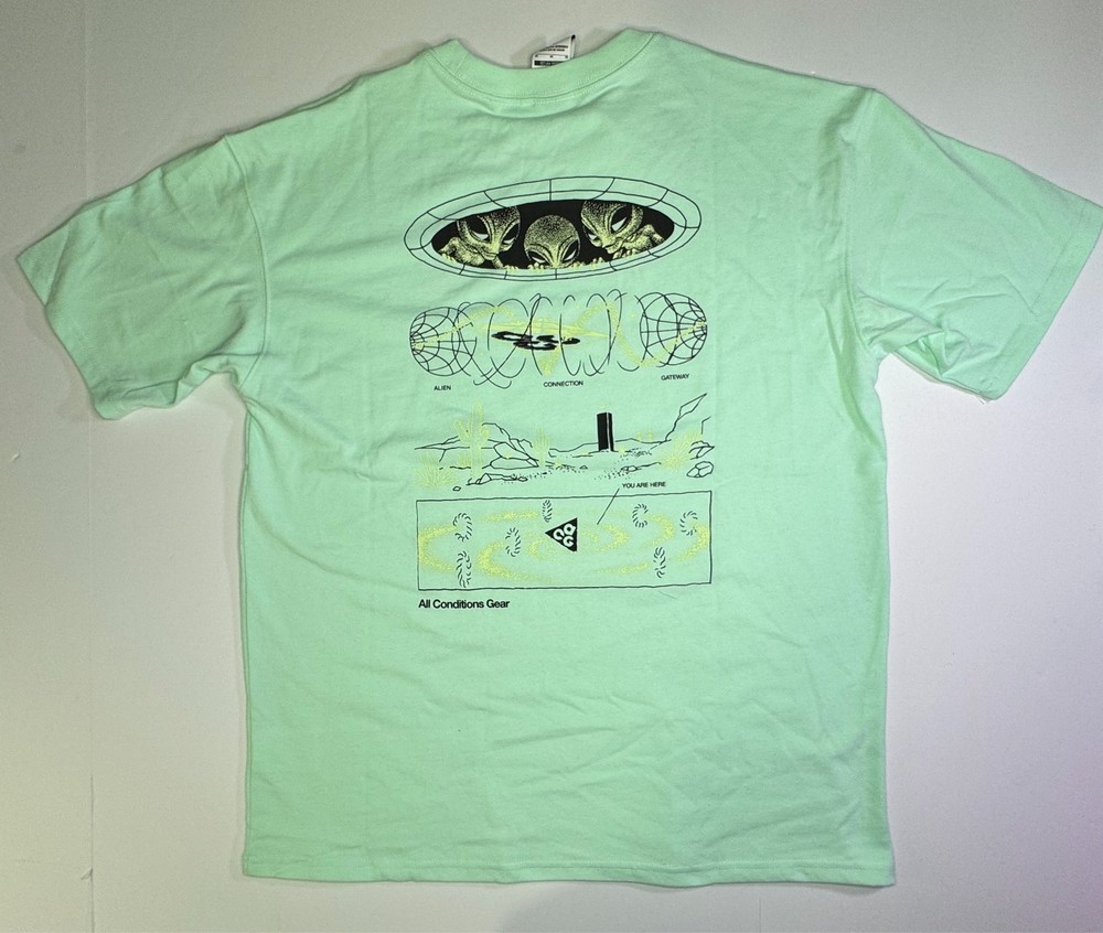 Nike ACG Alien Graphic Loose Fit Men's T-Shirt Size M HV2172-353
