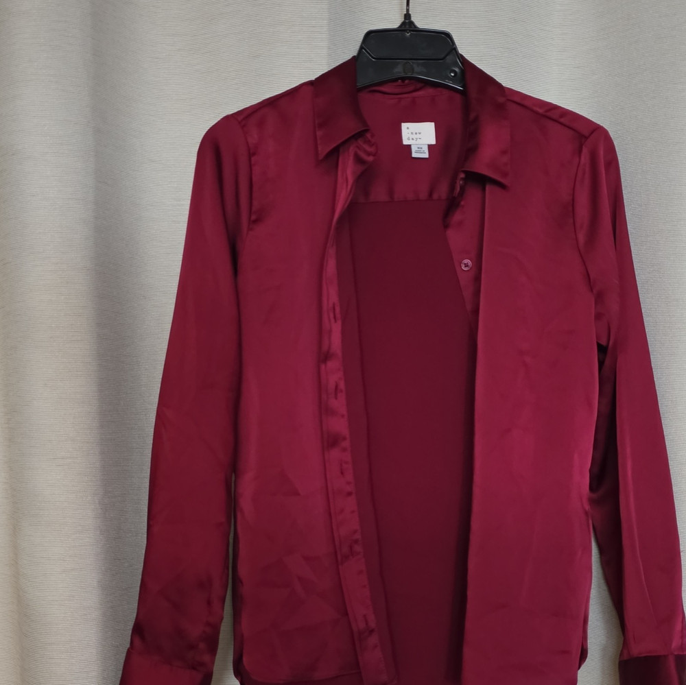 A New Day Women’s Button-Up Collared Long Sleeve Woven Blouse Red Solid XS