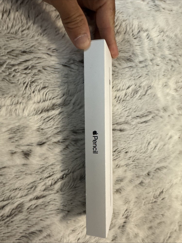 Apple Pencil (1st Generation) Stylus for Apple iPad - White (MQLY3AM/A)