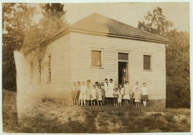 Utopia School,Henderson County,Kentucky,Lewis Wickes HIne,Education,1916
