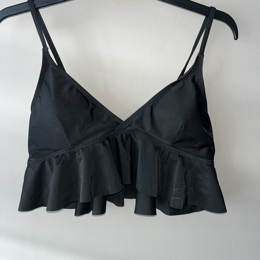 Nwt Cupshe Black With Ruffled Bikini  Top Womens Size Large