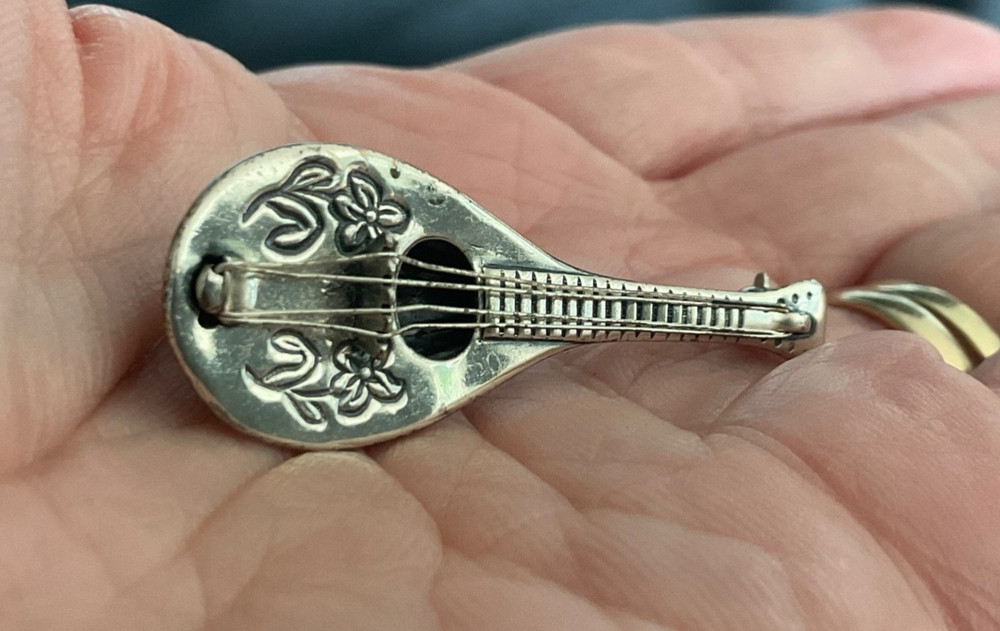 VTG Sterling Silver - 1950's BEAU Flower Mandolin Instrument Brooch Pin