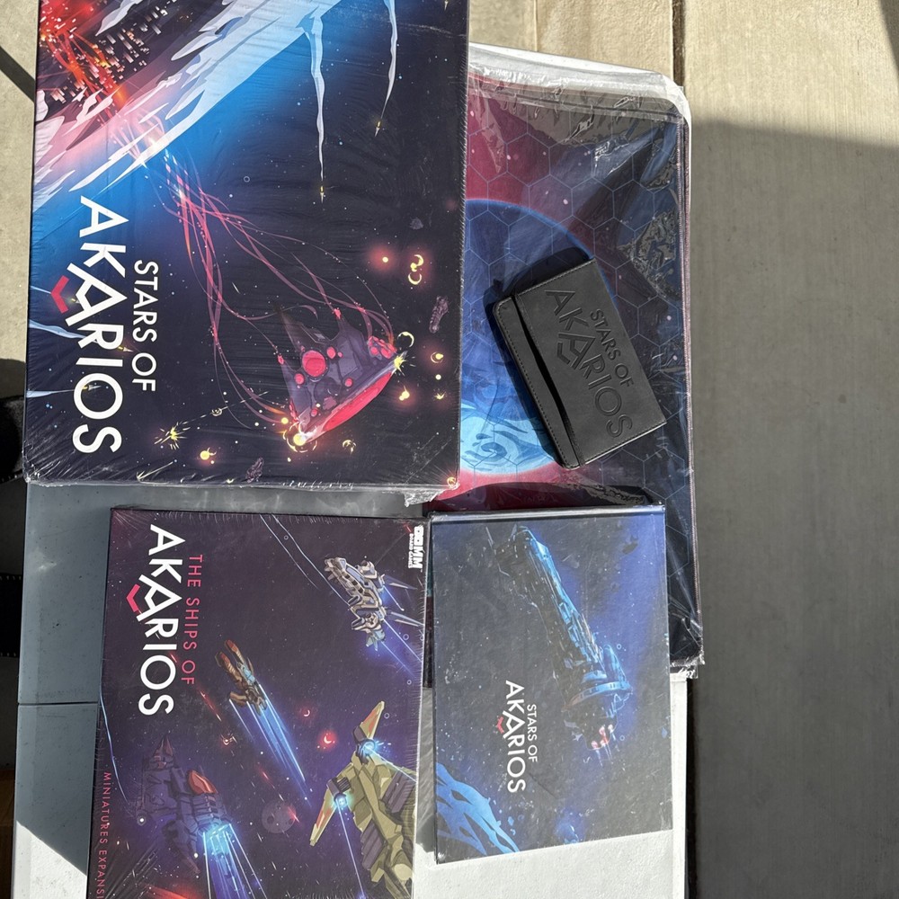 OOMM Board Games  Stars of Akarios Collection #1 - Base Game w/Starships of NM