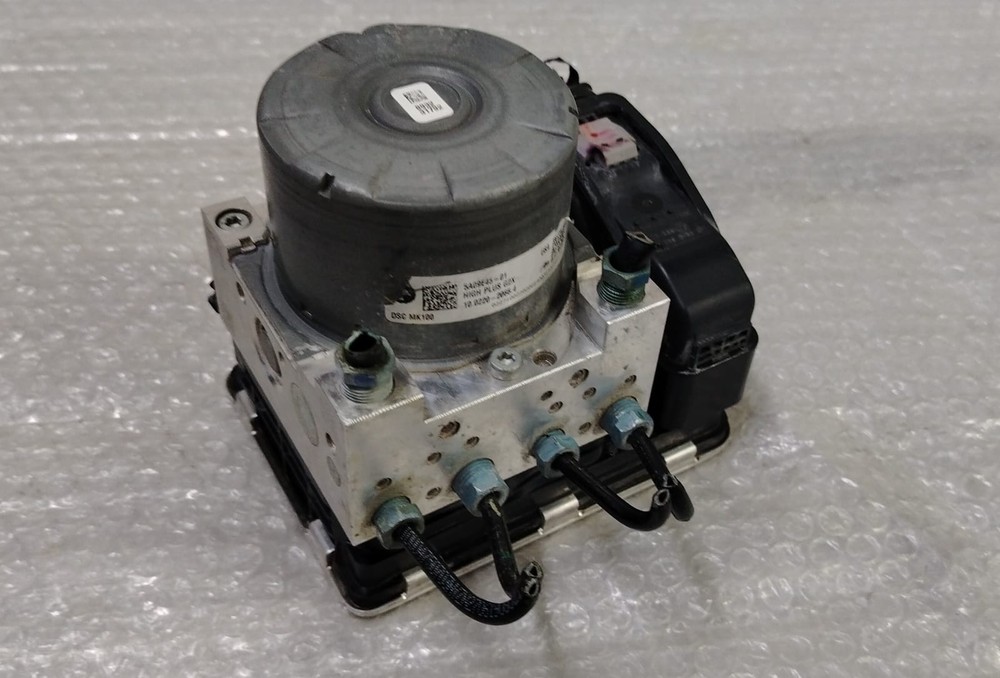 OEM BMW 3 SERIES G20 G21 ABS PUMP CONTROL MODULE 5A09E45 5A09E46