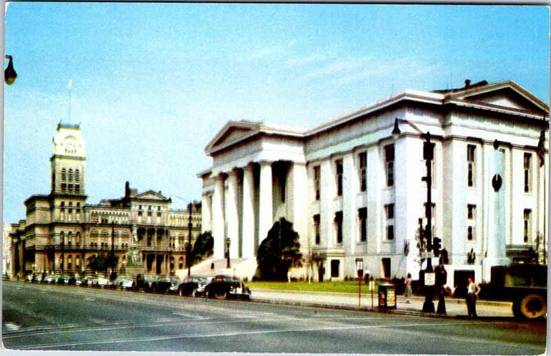 Postcard COURT HOUSE SCENE Louisville Kentucky KY m/09 AK9513