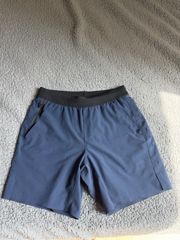 Ten Thousand Lined Interval Shorts 7in - MENS Small