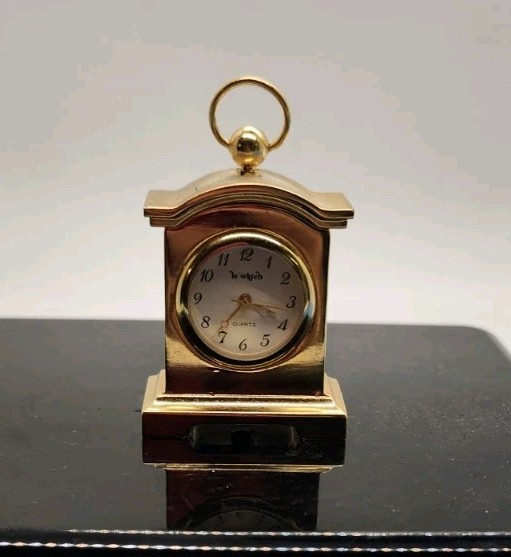Vintage Miniature Desk Clock Quartz Gold Tone Mantel Shelf Clock Japan Platinum