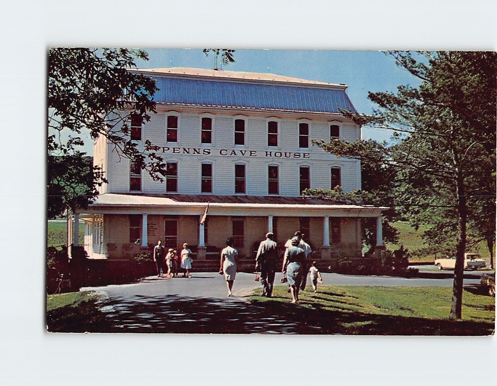 Postcard Penn's Cove House Penn's Cave Central Hall Pennsylvania USA