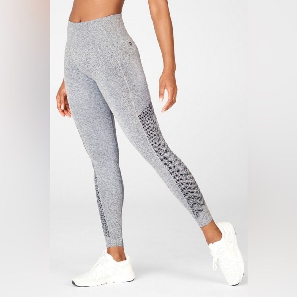 Women’s Fabletics Sync Seamless High-Waisted 7/8 Legging | XS | Grey Heather