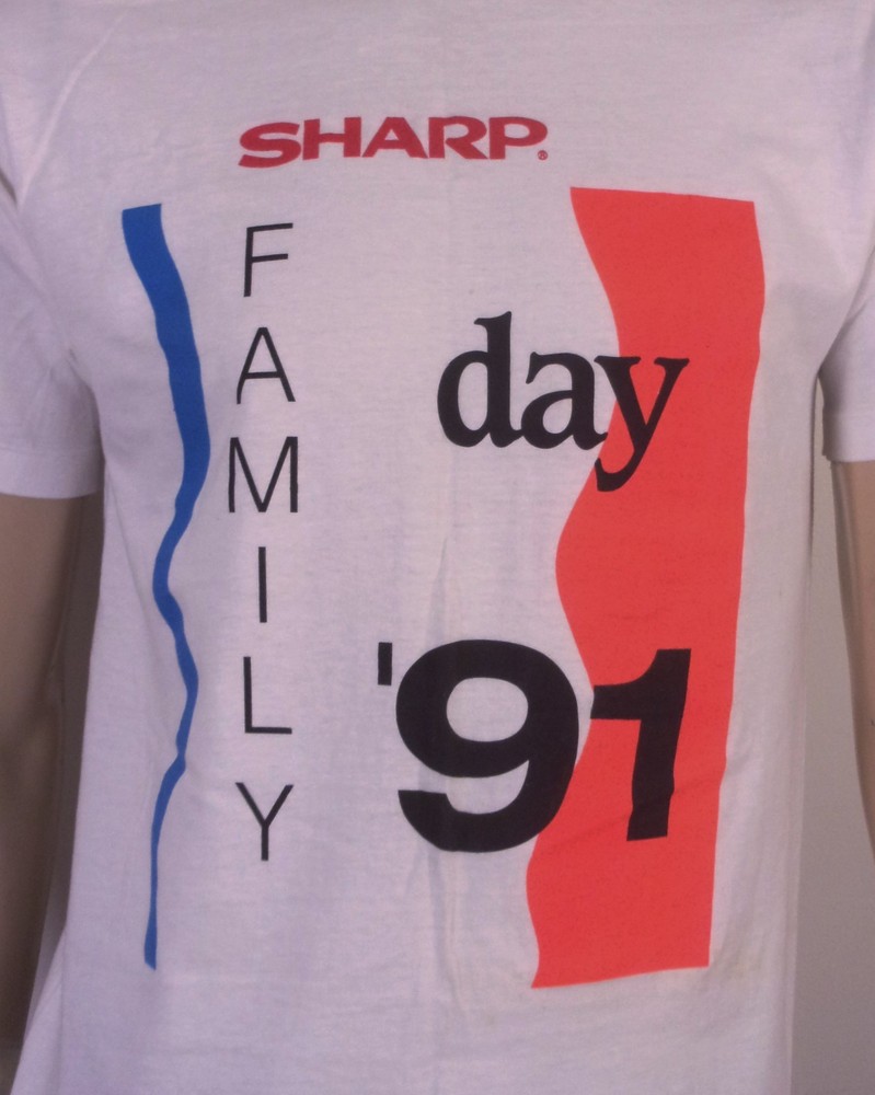vintage 90s single stitch 1991 Sharp Family Day T-Shirt Boombox Stereo Audio M