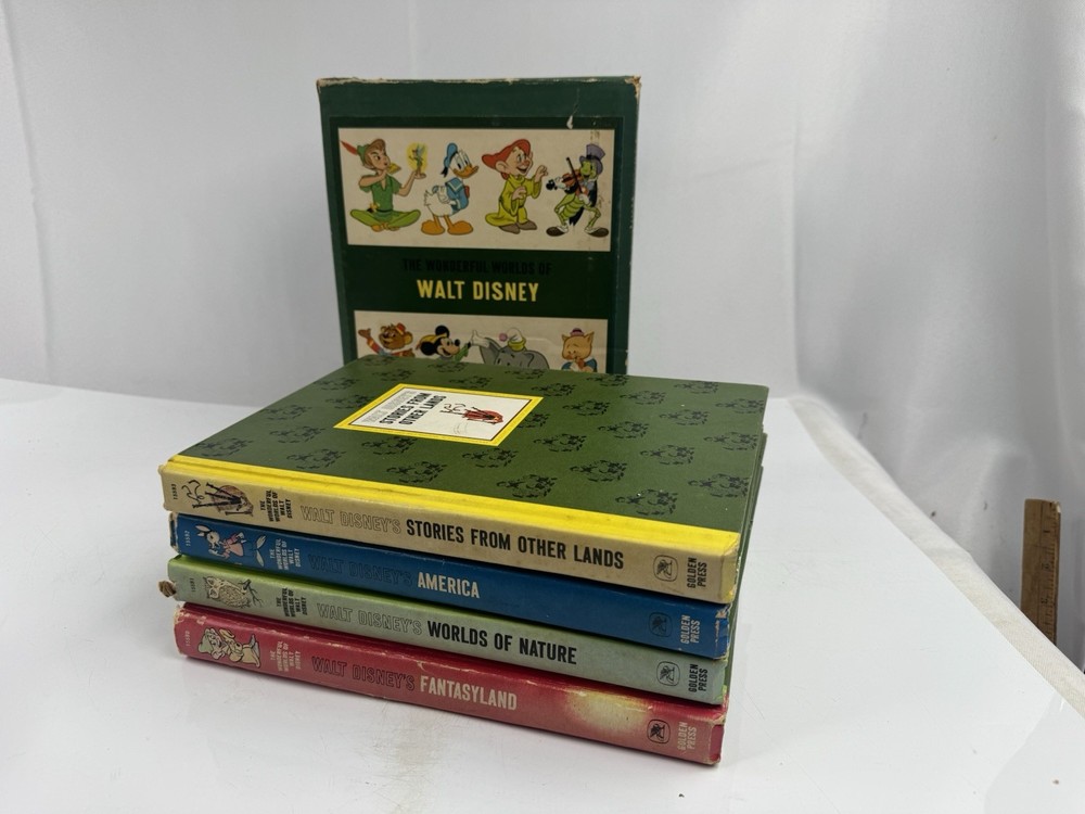 VTG The Wonderful Worlds of Walt Disney 4 Book Boxed Set Golden Press 1965 color