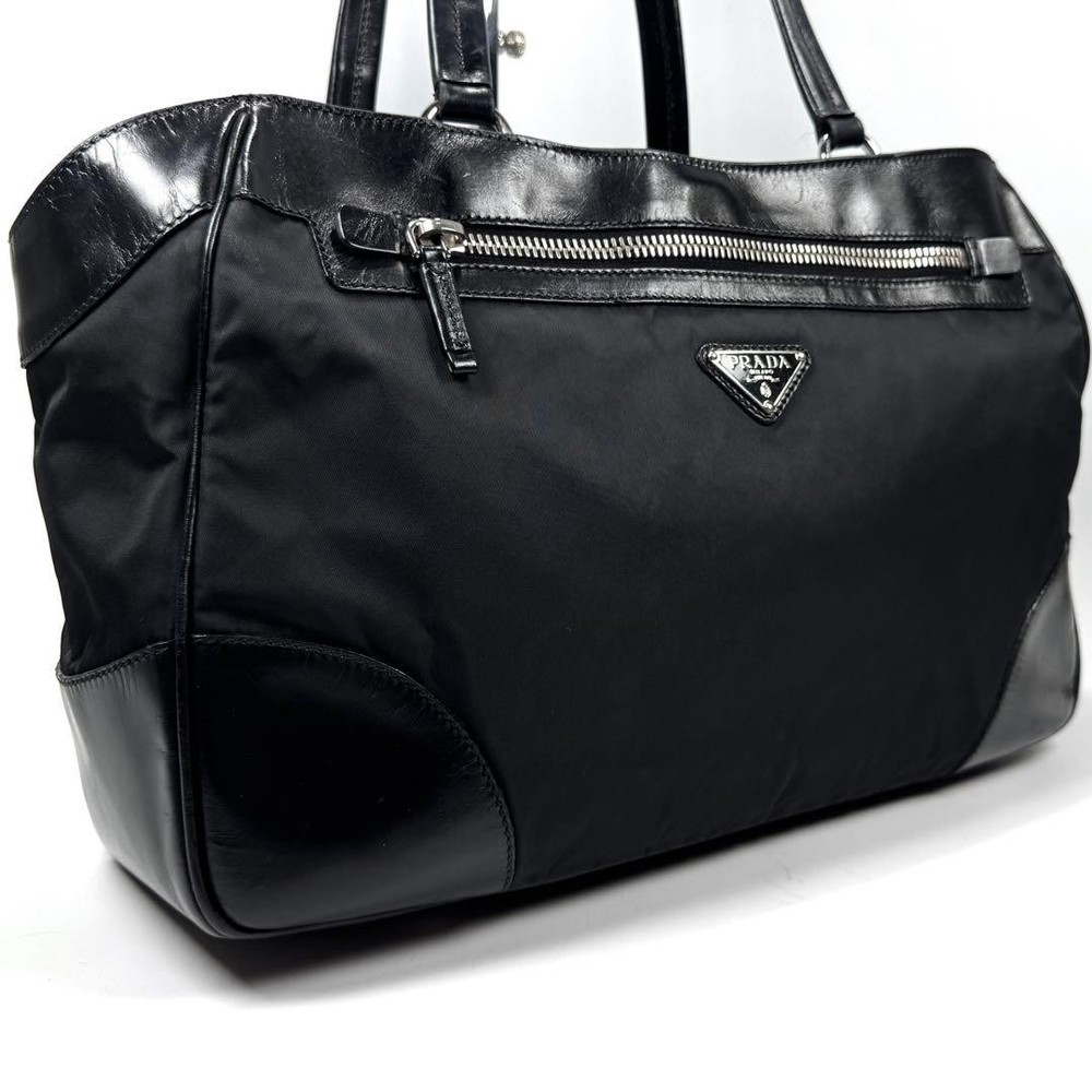 Prada Black Leather Shoulder Bag for Business Professionals