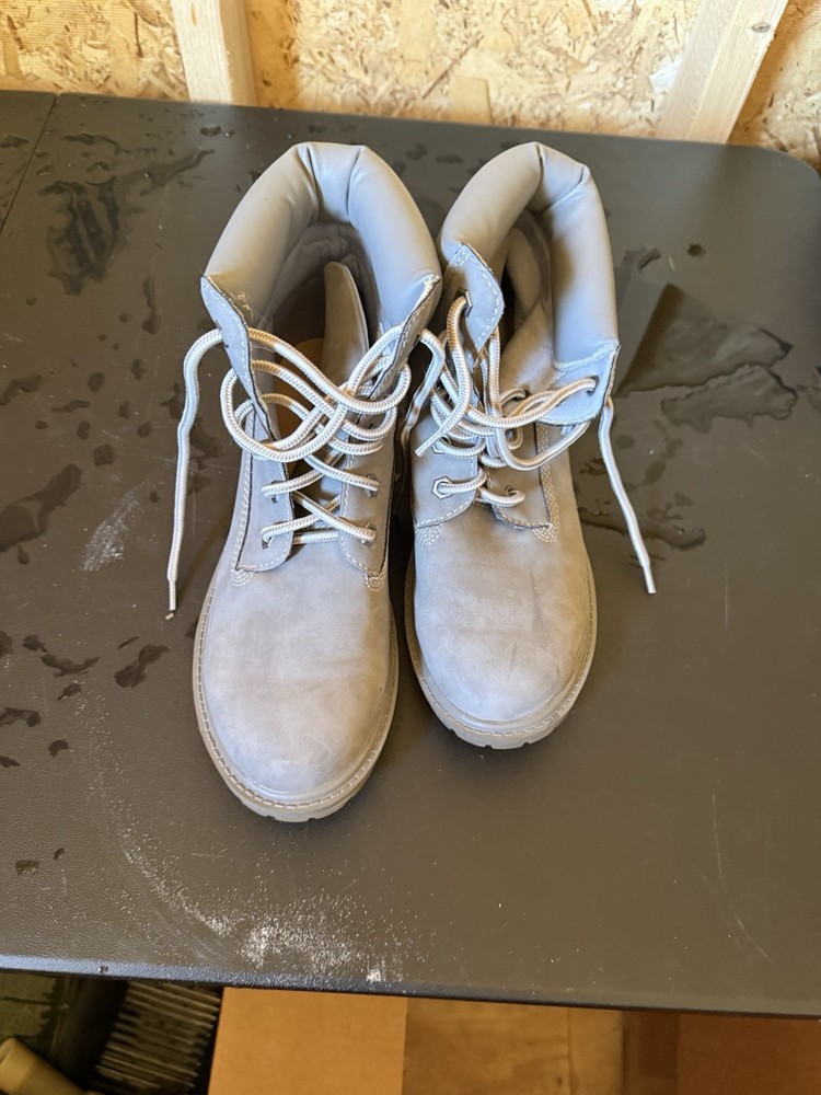 Timberland Boot Company size 8.5