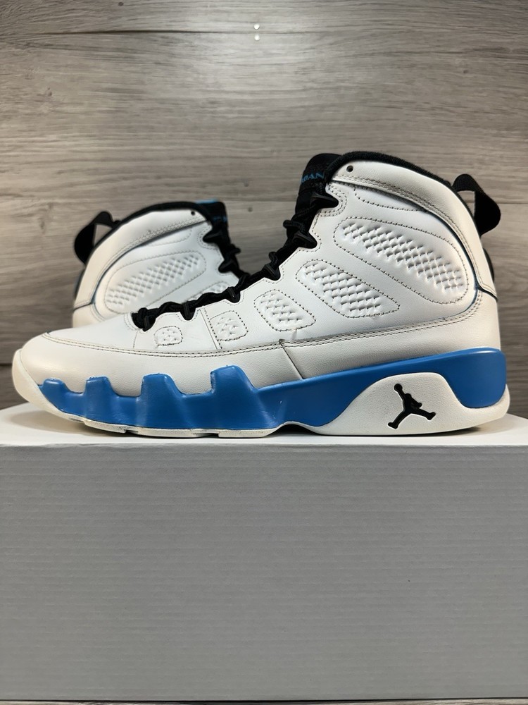 Air Jordan 9 Retro Powder Blue 2024 - Size 9.5