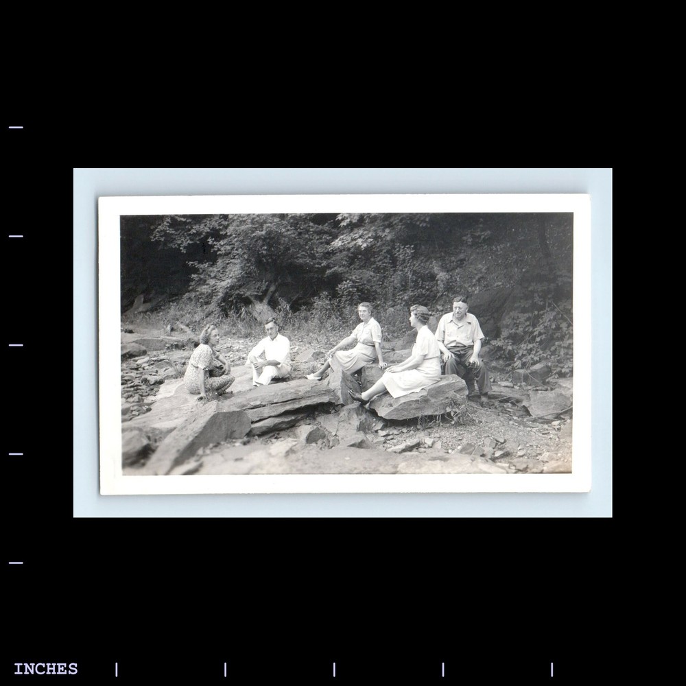 Old Vintage Photo MEN WOMEN SITTING OUTSIDE 1943