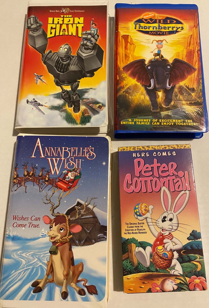 Warner Bros. & Paramount VHS Lot of 4 Movies, Iron Giant, Wild Thornberrys +2