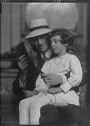 Photo:Kaufman, Herbert, Mr., and son, portrait photograph