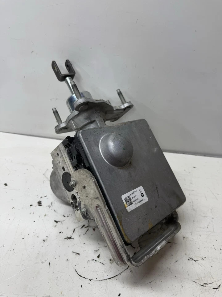 2023 Chevrolet Silverado 1500 ABS Brake Booster Module 85619538 OEM 2478