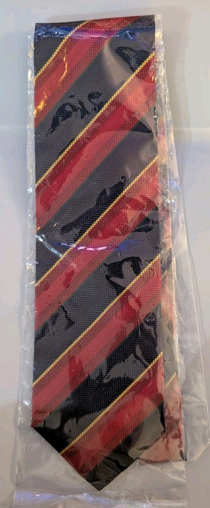 Vintage Mens Silk Tie Herringbone Chevron Stripe Red Navy Gold Made In Italy New