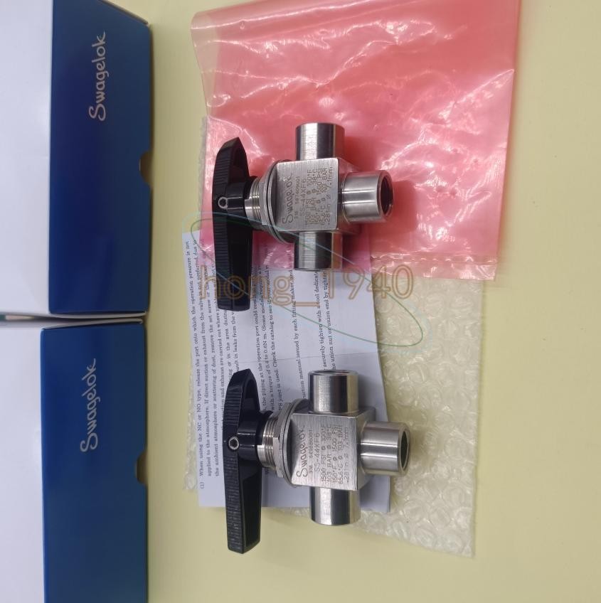 1PCS Swagelok SS-44XF6 three-way valve new