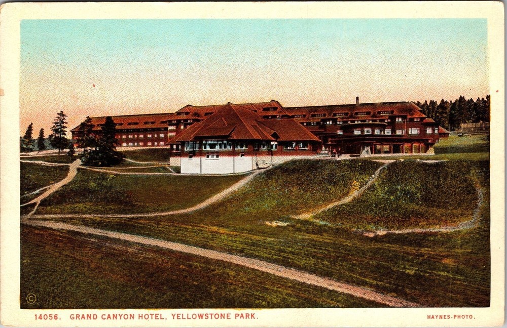 Yellowstone Park WY-Wyoming, Grand Canyon Hotel, Vintage Postcard