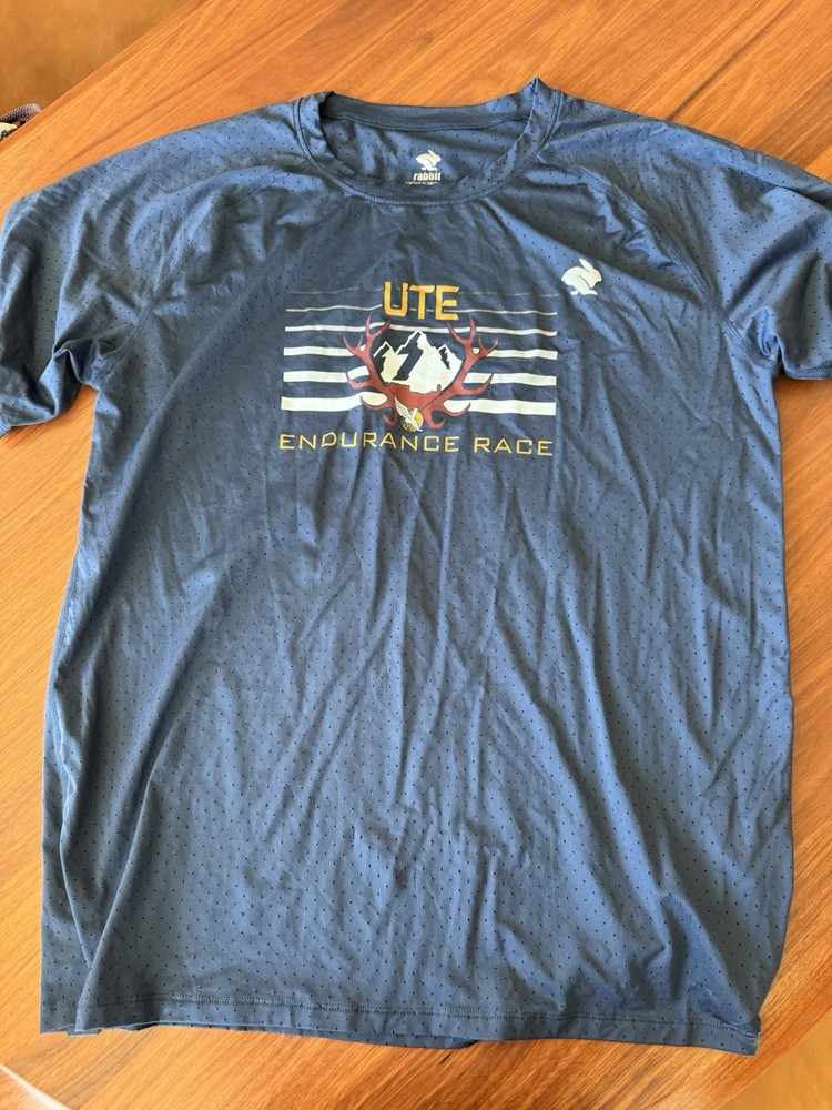 Rabbit Men’s Short Sleeve Running Tee LG