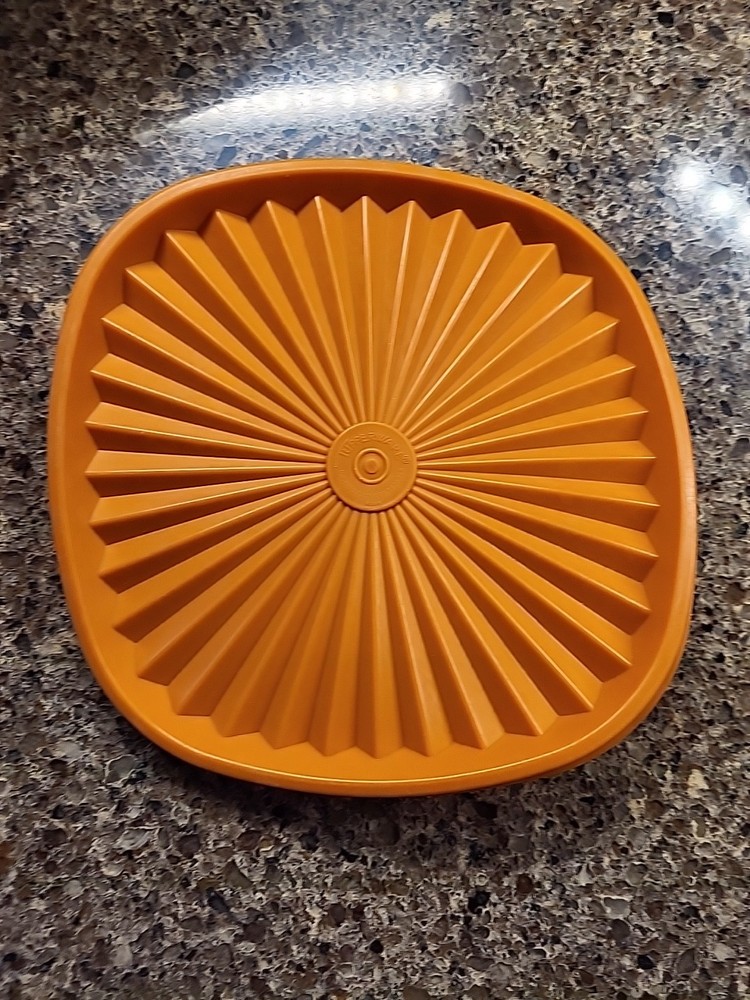 Tupperware Servalier Replacement Lid Orange 839 Square VTG LID ONLY