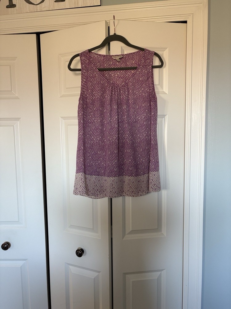 Banana Republic Women's Sleeveless Blouse, Size L Purple/cream