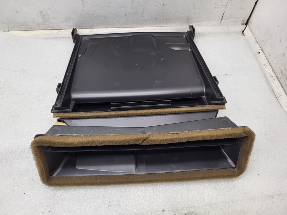 2021-2023 Tesla Model S Cabin HVAC Main HEPA Filter Cover Assembly 1608308-00-A