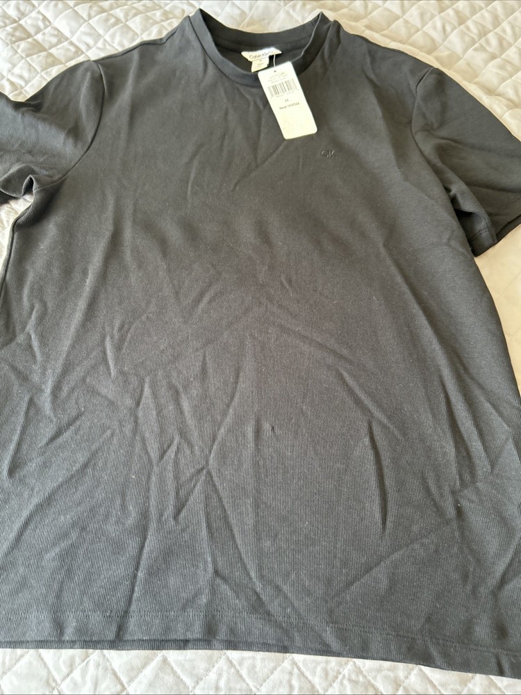 NWT CALVIN KLEIN MEN Smooth Cotton Monogram Logo T-Shirt size Medium B2