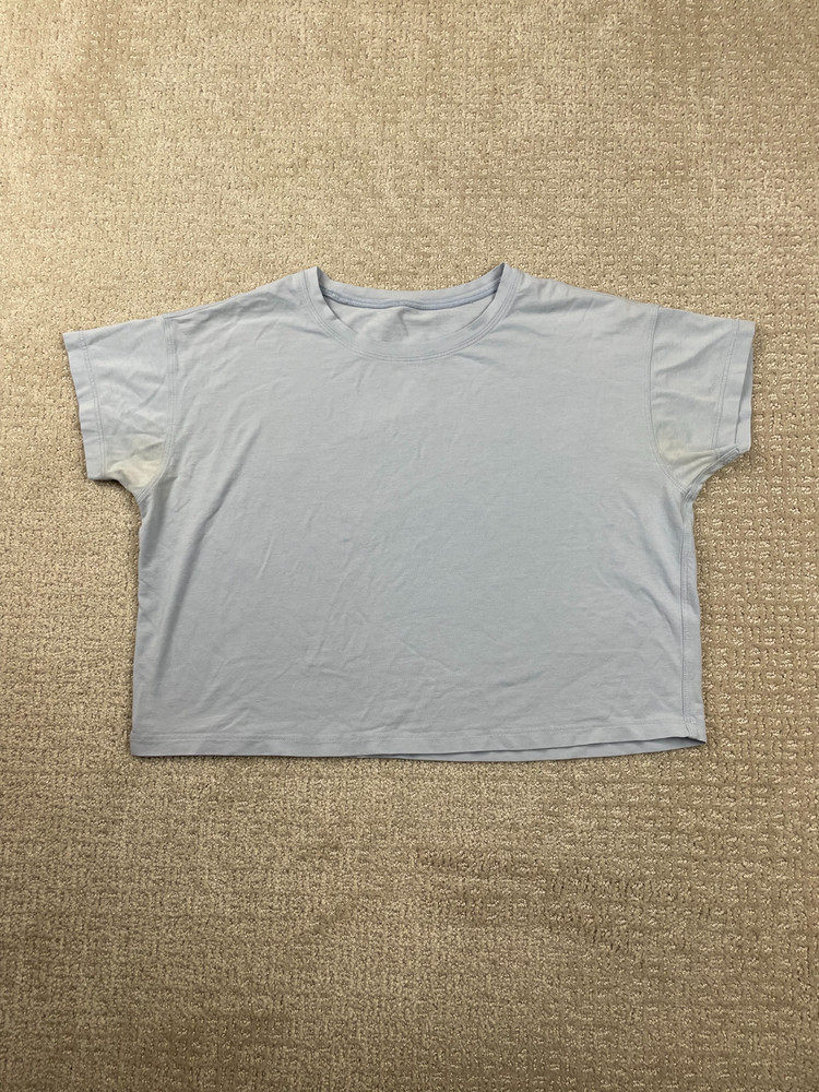 Lululemon T Shirt Womens Baby Blue Short Sleeve Cropped Tee Gym Workout Active