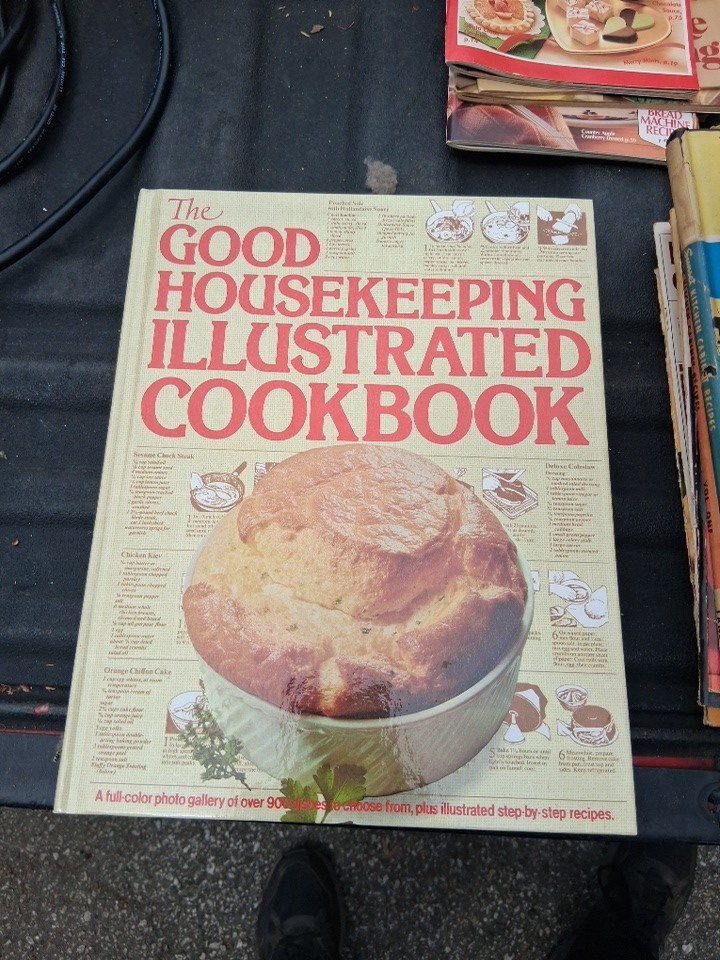 The Good Housekeeping Illustrated Cookbook 1980 Hardcover with Dust Jacket