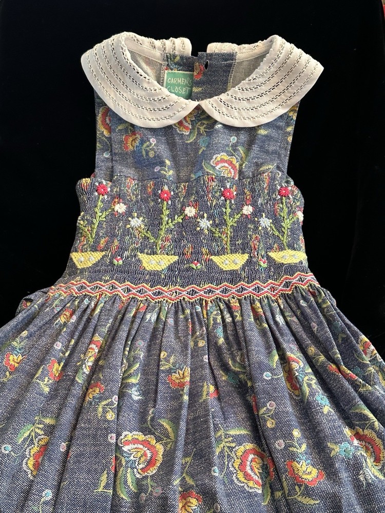 Girls Sz 6 SMOCKED Dress Floral Embroidery EUC